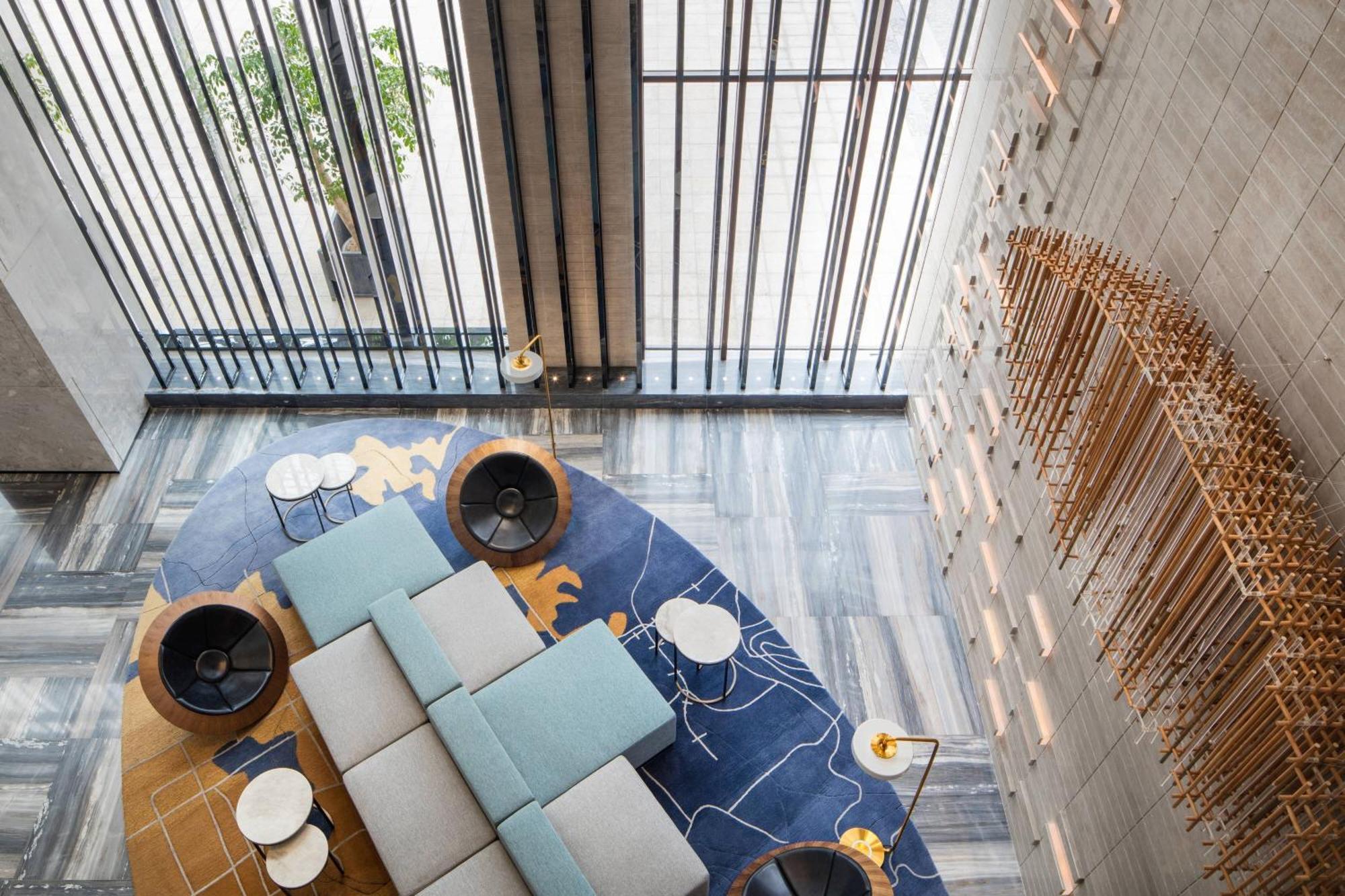 Отель Courtyard By Marriott Shunde Longjiang, Near Furniture Fair Экстерьер фото