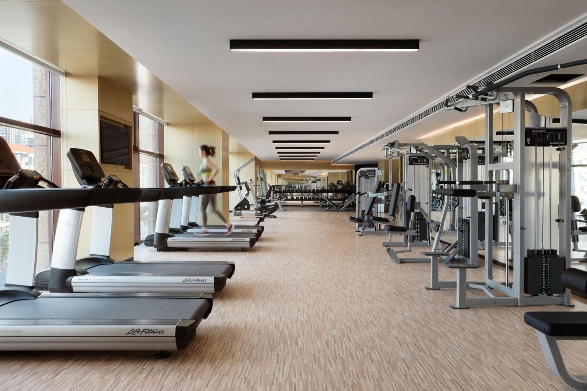 Отель Courtyard By Marriott Shunde Longjiang, Near Furniture Fair Экстерьер фото